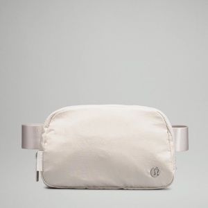 Lululemon Everywhere Belt Bag in white opal